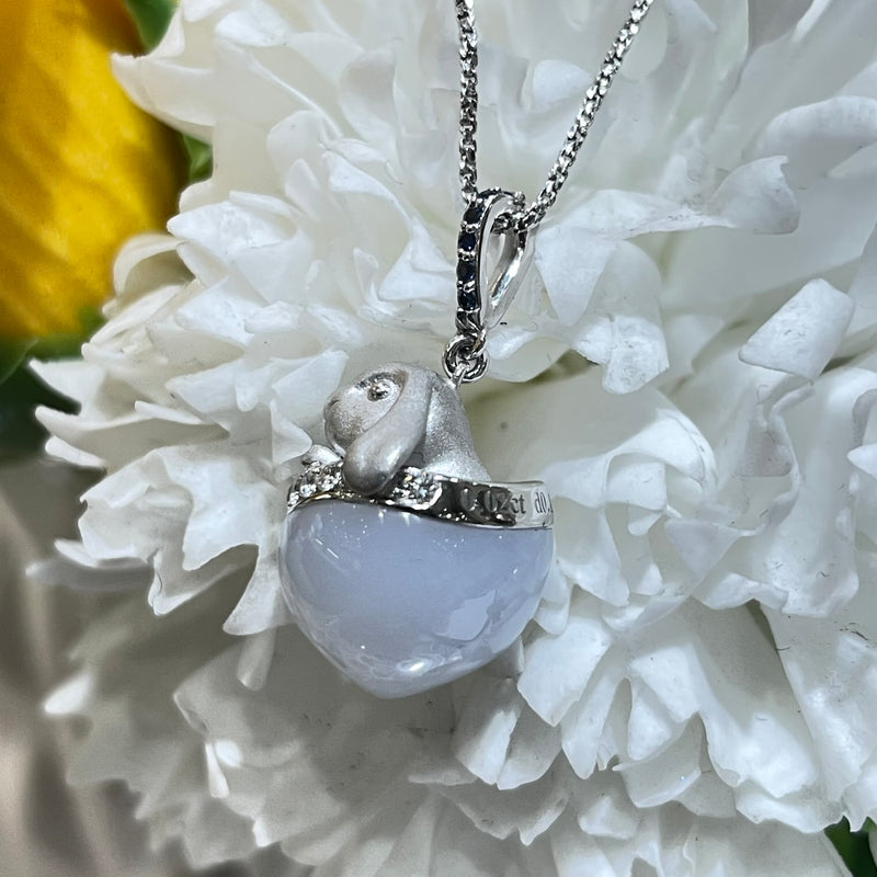 K18WG CHALCEDONY PENDANT Rabbit